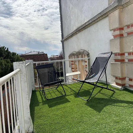 Apartment Maison Belle Epoque A Avec Terrasse, 200m - Fr-1-494-157 Royan