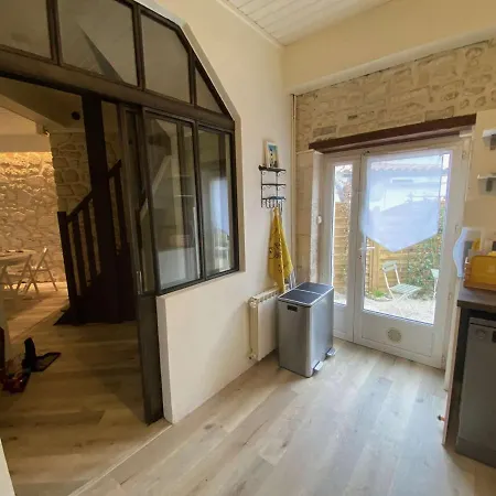 Maison Belle Epoque A Avec Terrasse, 200m - Fr-1-494-157 *