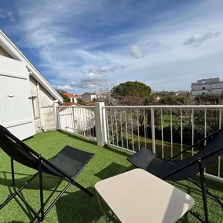 Maison Belle Epoque A Avec Terrasse, 200m - Fr-1-494-157