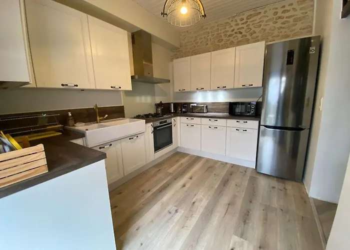 Апартаменти Maison Belle Epoque A Avec Terrasse, 200m - Fr-1-494-157 Руаян