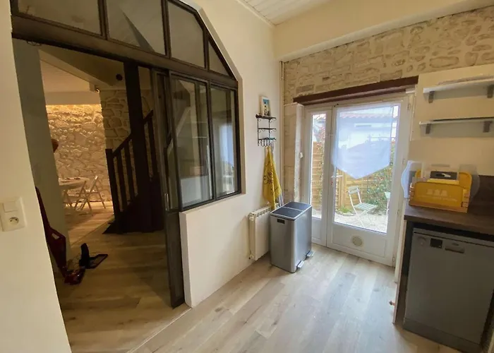 Maison Belle Epoque A Avec Terrasse, 200m - Fr-1-494-157 *