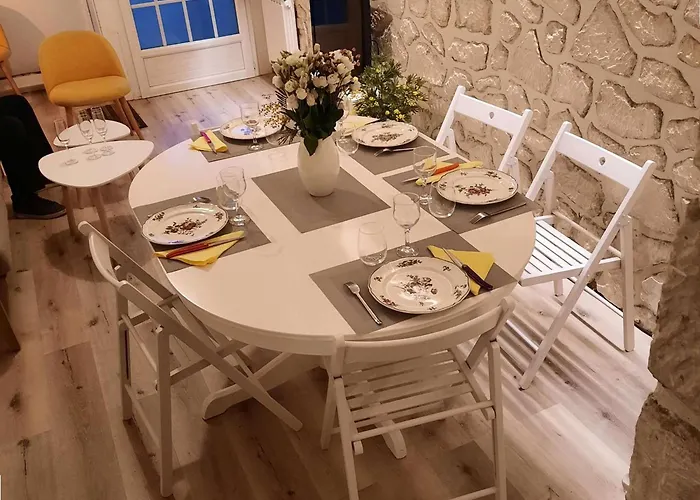 Апартаменти Maison Belle Epoque A Avec Terrasse, 200m - Fr-1-494-157 *