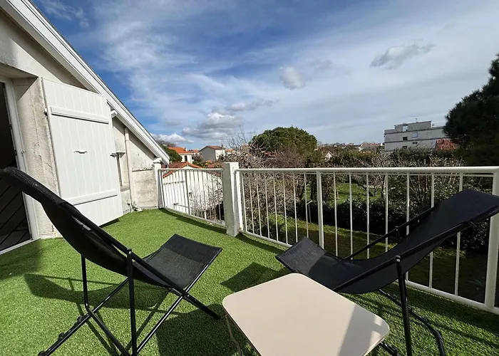 Maison Belle Epoque A Avec Terrasse, 200m - Fr-1-494-157